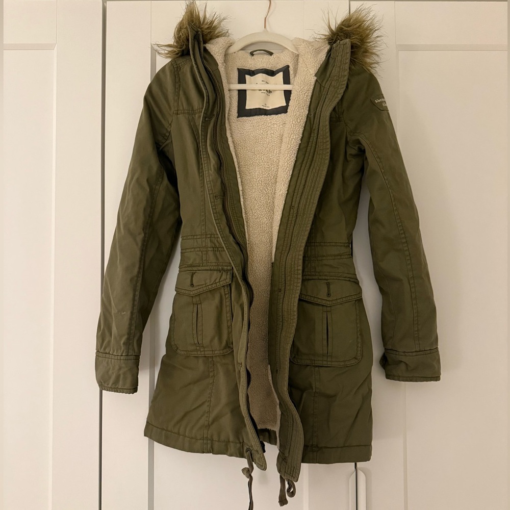 Abercrombie & Fitch Cream Olive Sherpa Lining Fur Hooded Jacket
